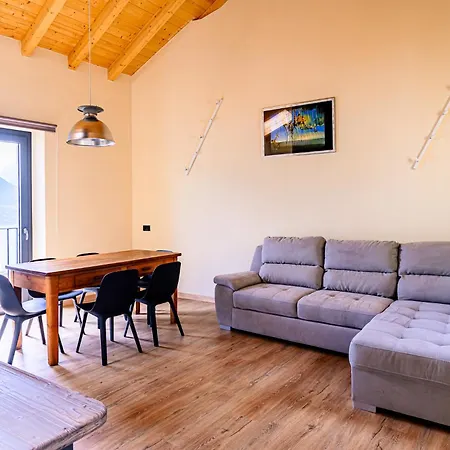 Casale Bellavista 1853, Cremia, Di Appartement *